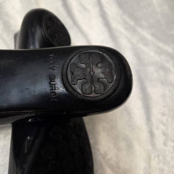 Tory Burch Rubber Flats - Picture 5 of 9